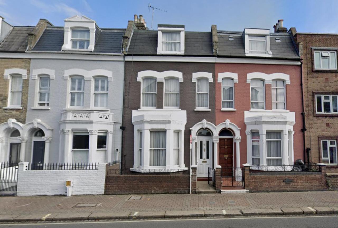 Cheerful 4 Bedroom Victorian House With Back Courtyard London Exterior photo